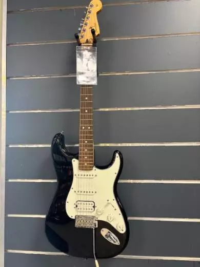 FENDER PLAYER STRAT HSS PF BLK 2